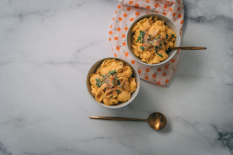 Mac and cheese comfort side